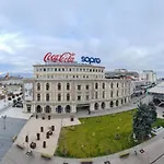 アパート Prime Main Square Location スコピエ