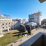 Prime Main Square Location アパート *