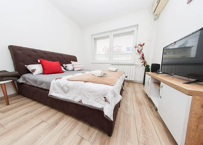 Prime Main Square Location Appartement